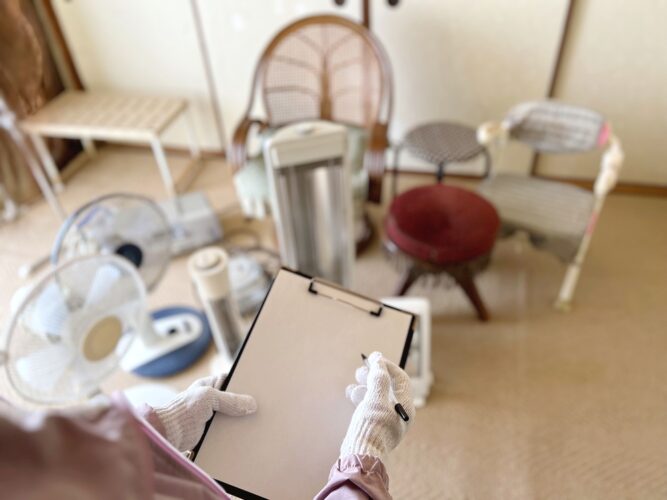 断捨離で悪いことが起きる？体調不良になるスピリチュアルな理由！