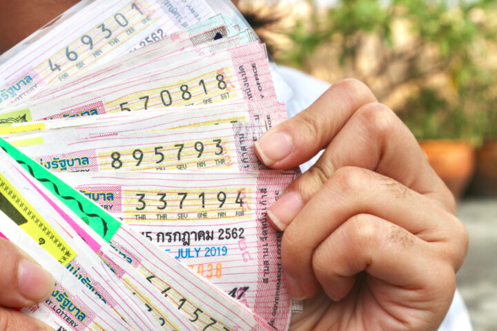 宝くじに当たった人は何枚買ったのか？高額当選者の体験談も紹介！
