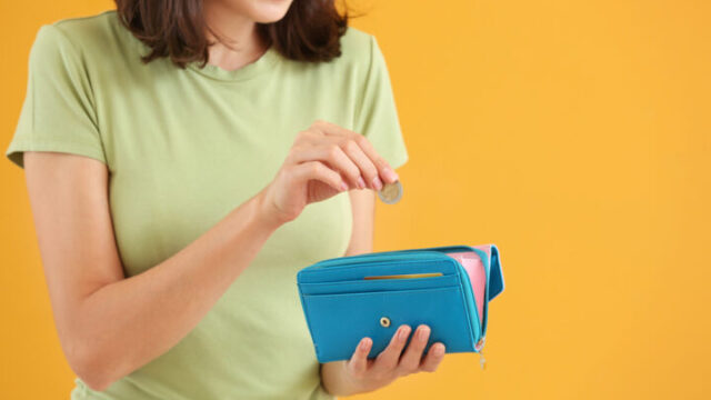 【財布の色】風水で2023年にゲッターズ飯田がおすすめなのは？