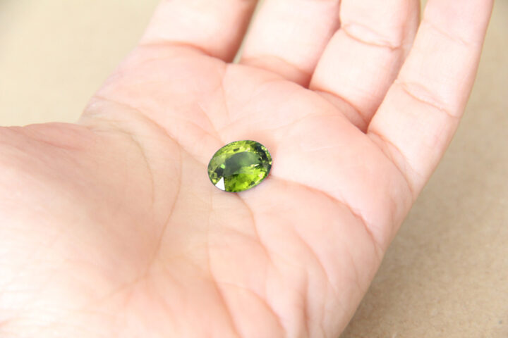 ペリドットのすごい効果とは？合う人の特徴や相性が良い石をご紹介！ 