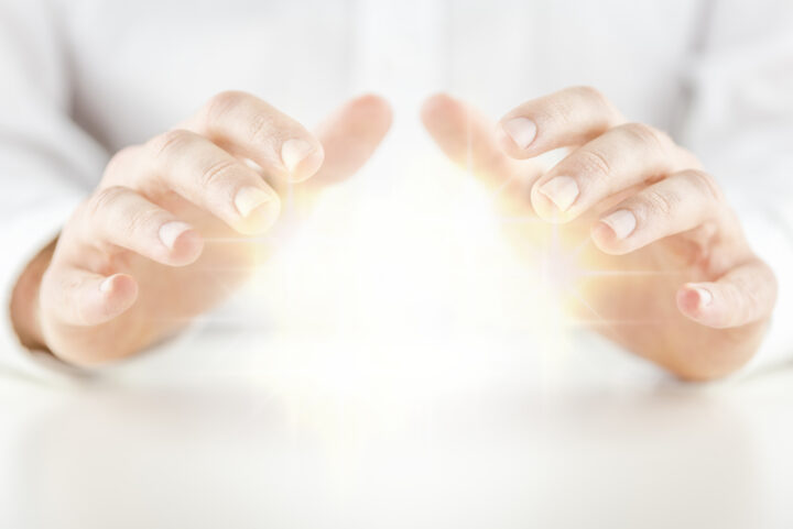 雷のスピリチュアルな意味は？シーン別のメッセージも紹介！