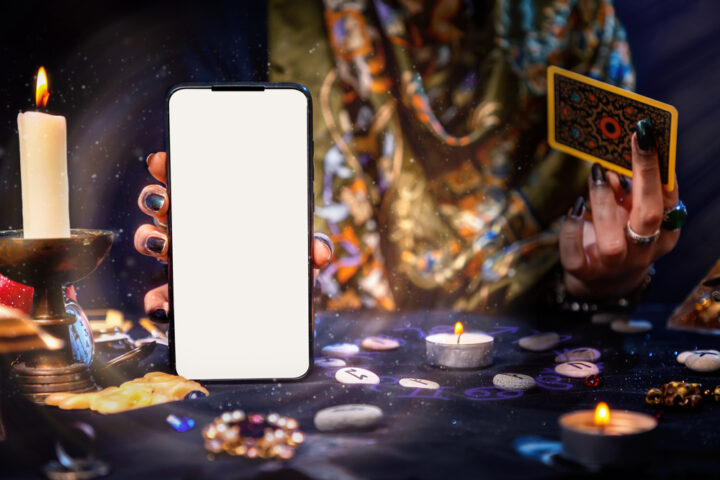 星ひとみはインチキ？占いが当たらないって本当？真相を徹底解説！