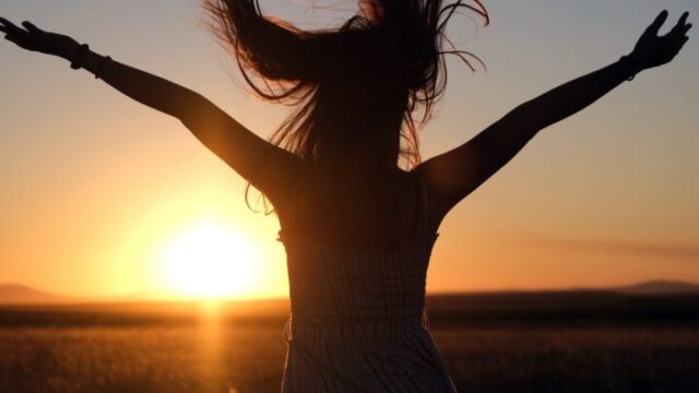 願いが一瞬で叶う待ち受け！空・月・流れ星の願いが叶う画像をご紹介