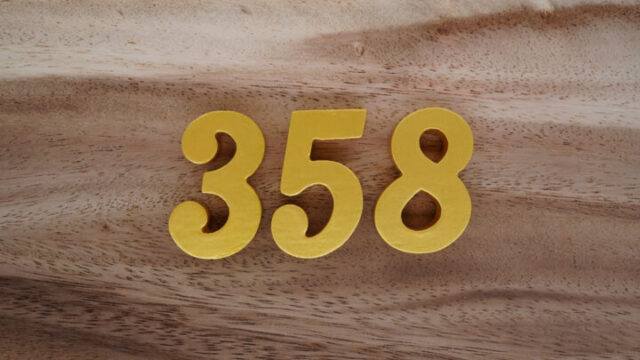 金持ちの車のナンバーには358がある？意味や縁起の良い番号とは？