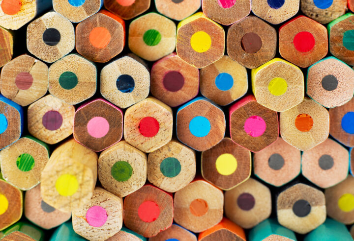 自分のラッキーカラーを調べる方法とは？当たるラッキカラー診断！