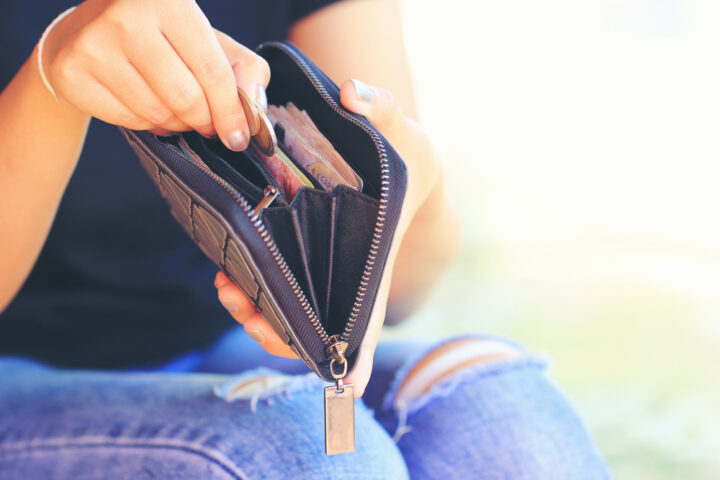 新しい財布を買ったら？おろし方や新しい財布に入れるといいものとは？ 